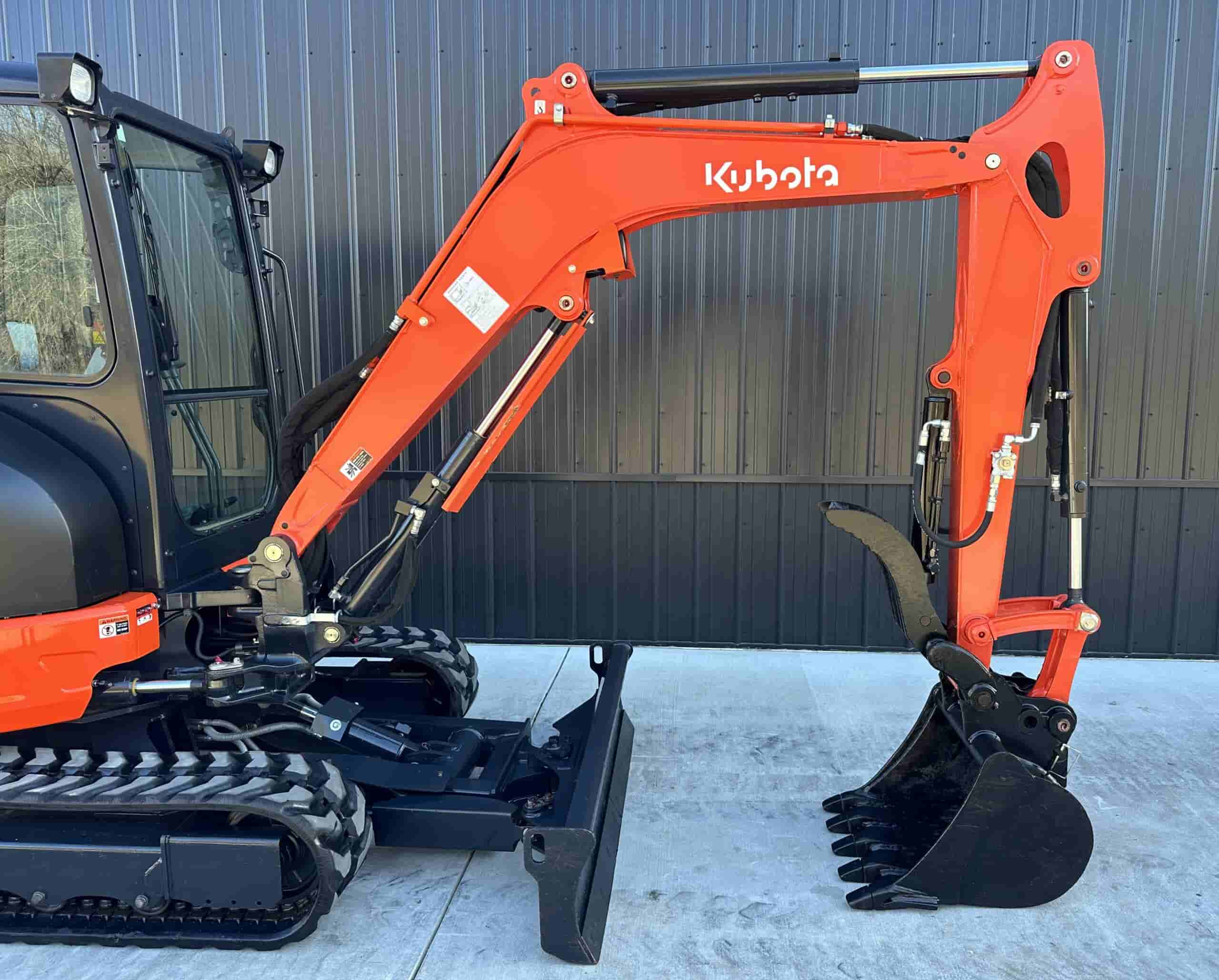 2022 KUBOTA KX033-4 CLEAN
